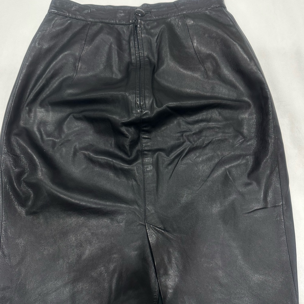 Vintage black leather ribbed 80s 90s high waisted midi skirt size 38 Y2K